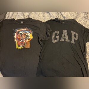 GAP Black Graphic Men's Tshirts
